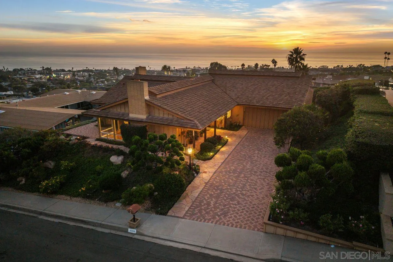 5504 Rutgers Road La Jolla, CA 92037 - Photo 52 of 53 an aerial view of multiple house