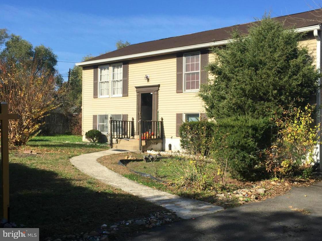 6618 Quander Road Alexandria, VA 22307 - Photo 2 of 23 Exterior (Front)