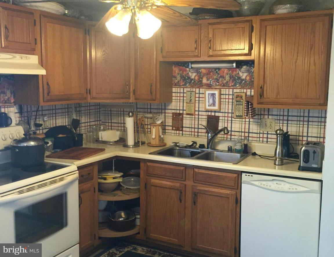 6618 Quander Road Alexandria, VA 22307 - Photo 8 of 23 Kitchen