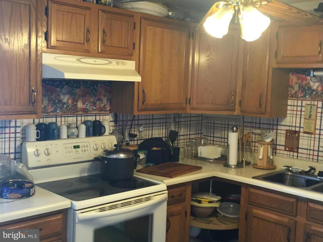 6618 Quander Road Alexandria, VA 22307 - Photo 9 of 23 Kitchen