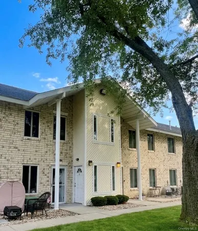 $199,990 | 26 El Camino Court, Unit 26, Coram, NY 11727