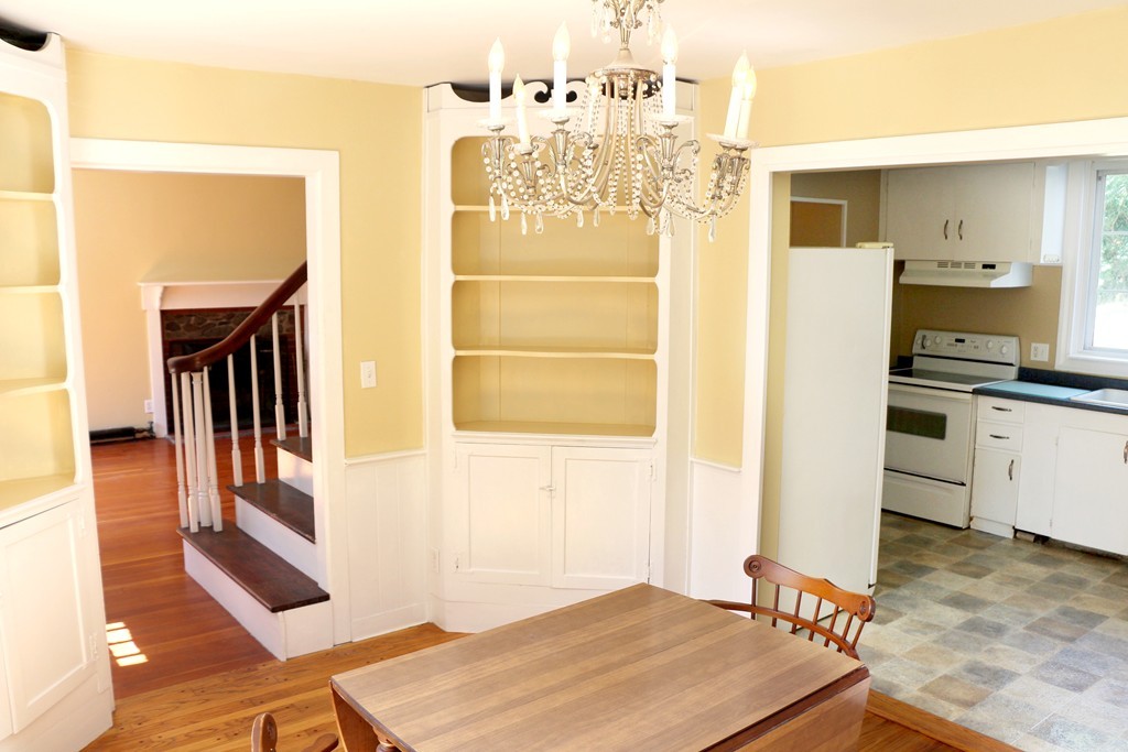 37 Fales Road Bristol, RI 02809 - Photo 5 of 18