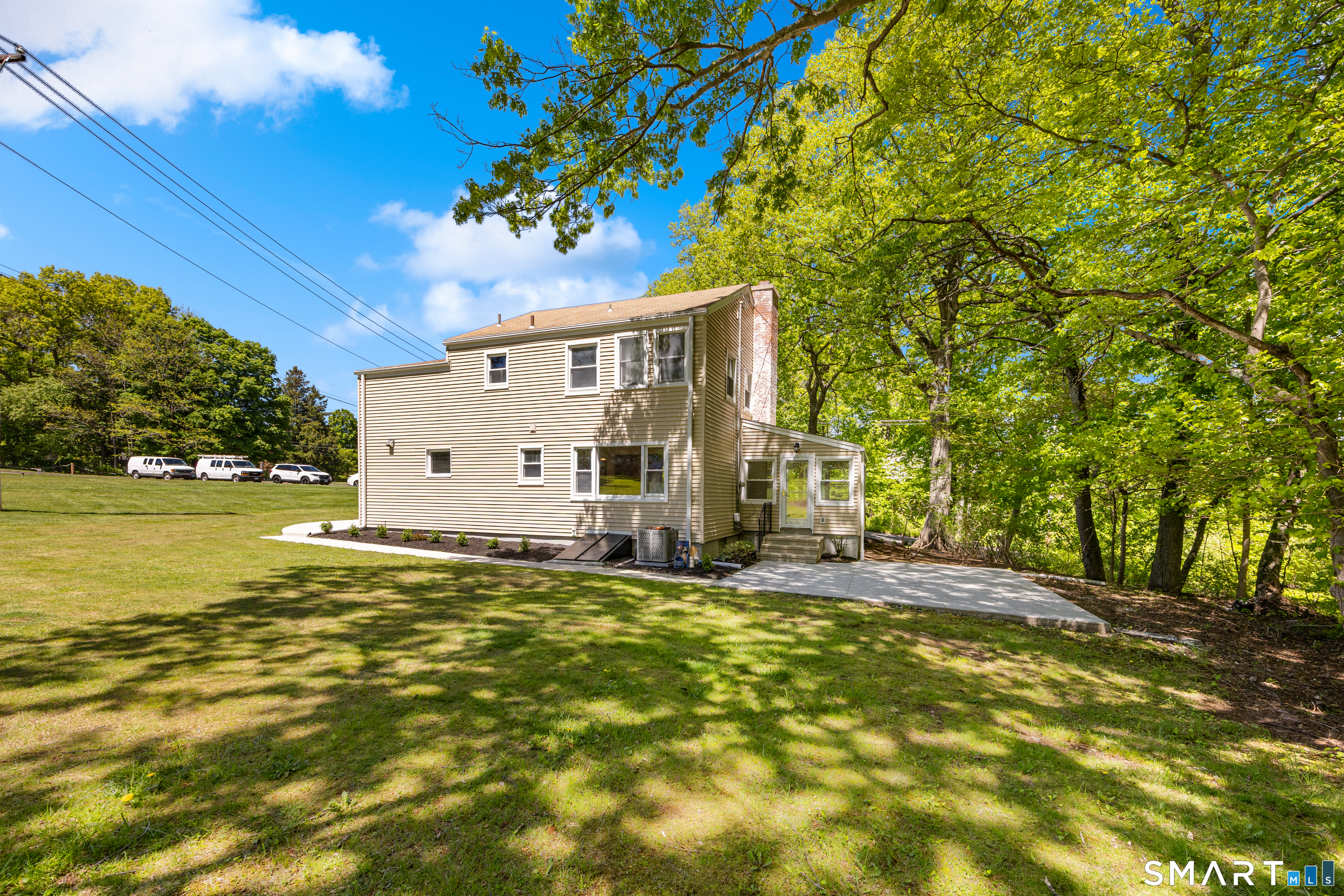 1044 Dunbar Hill Road Hamden, CT 06514 - Photo 33 of 36