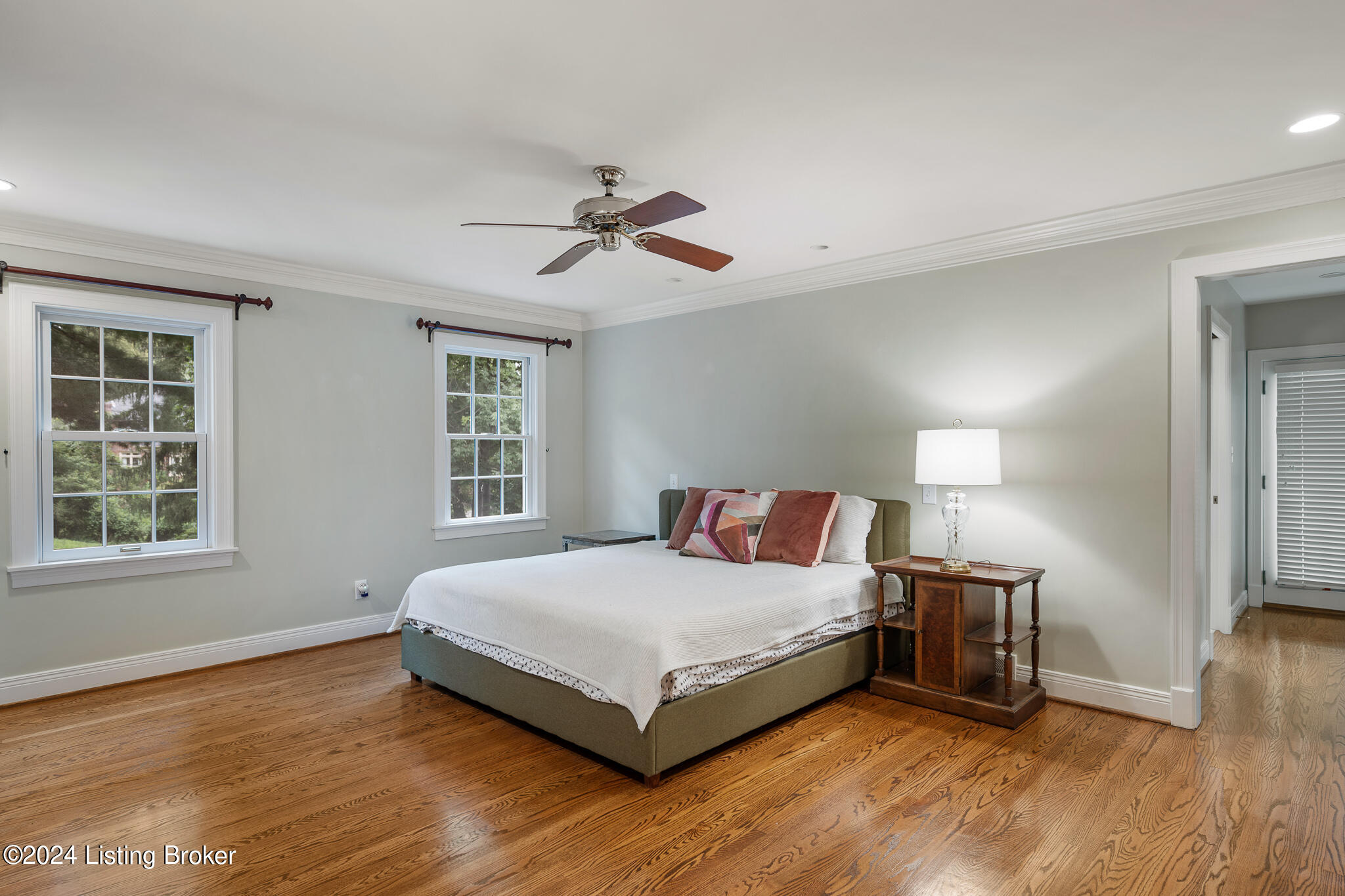 523 Ridgewood Road Louisville, KY 40207 - Photo 21 of 54 21