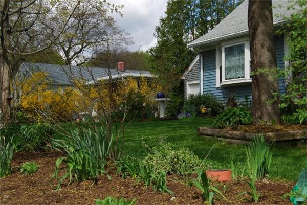 75 Pine Road Attleboro, MA 02703 - Photo 4 of 26 Gallery Image 4