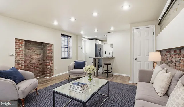 $2,100 | 1450 Harvard Street Northwest, Unit B, Washington, DC 20009