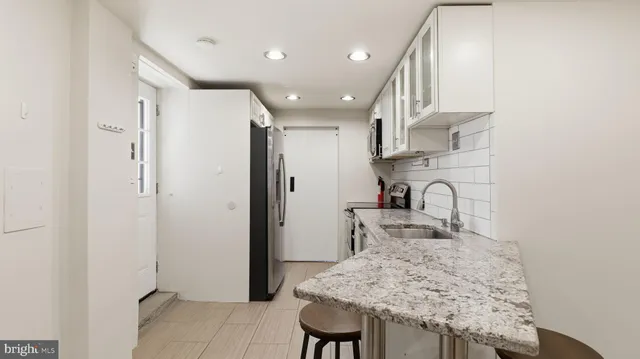 $2,100 | 1450 Harvard Street Northwest, Unit B, Washington, DC 20009