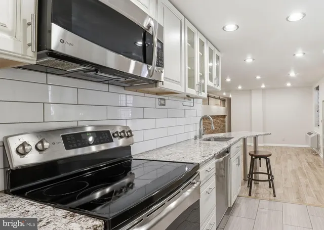 $2,100 | 1450 Harvard Street Northwest, Unit B, Washington, DC 20009