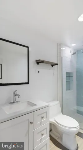 $2,100 | 1450 Harvard Street Northwest, Unit B, Washington, DC 20009