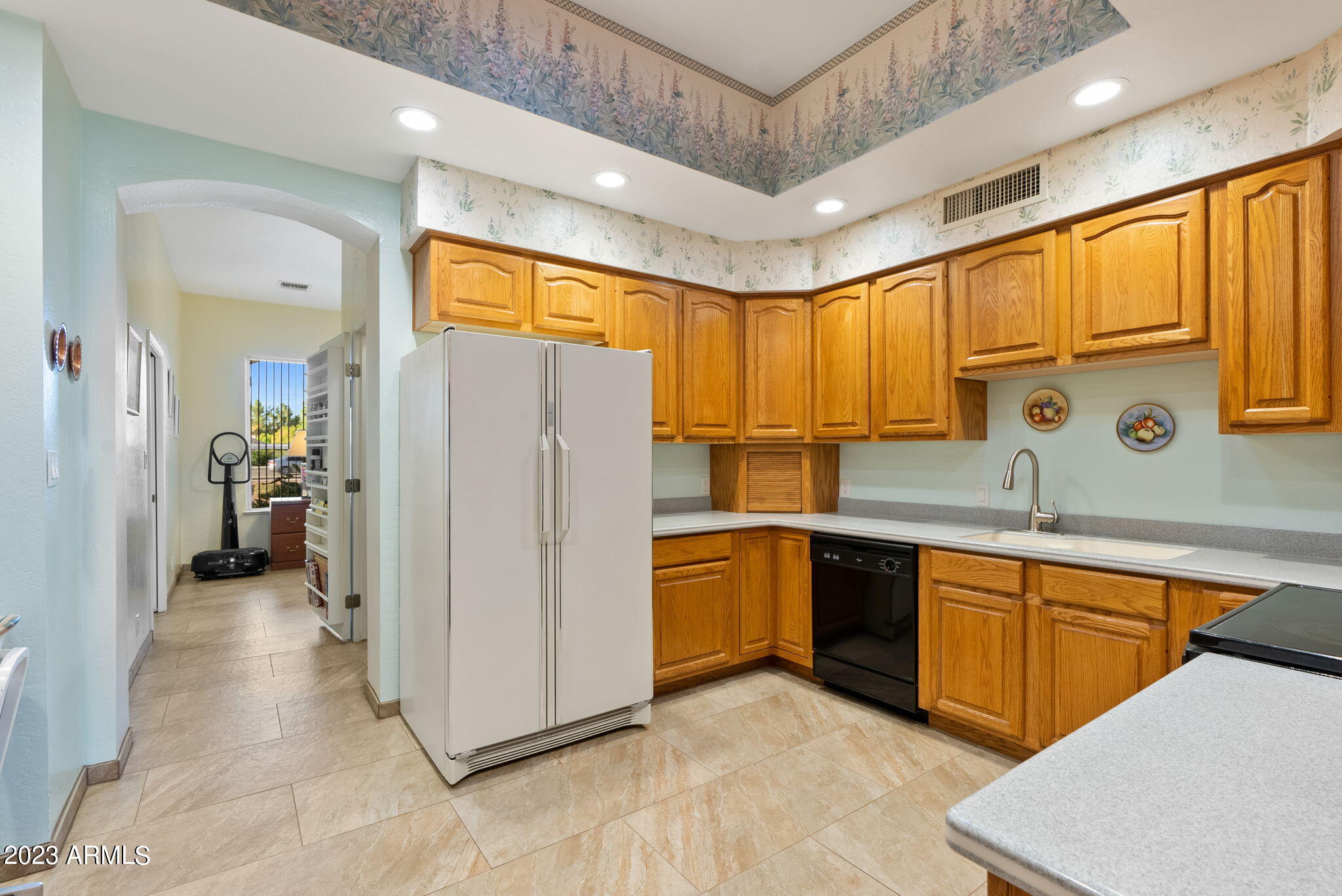 3343 East Guadalupe Road Gilbert, AZ 85234 - Photo 7 of 36 Kitchen