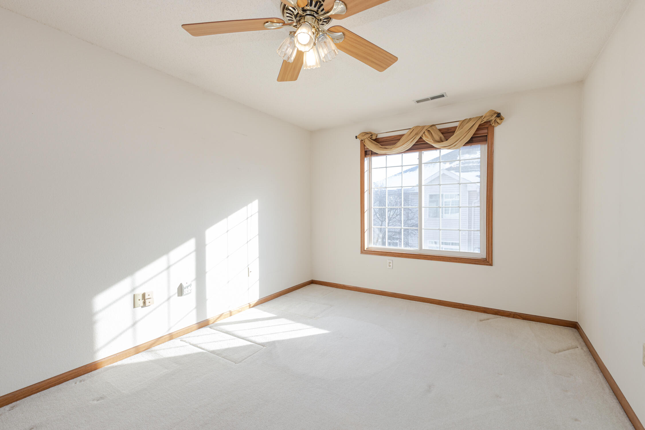 N43-w32953 Rasmus Road, Unit 3H Nashotah, WI 53058 - Photo 18 of 36 Bedroom 2