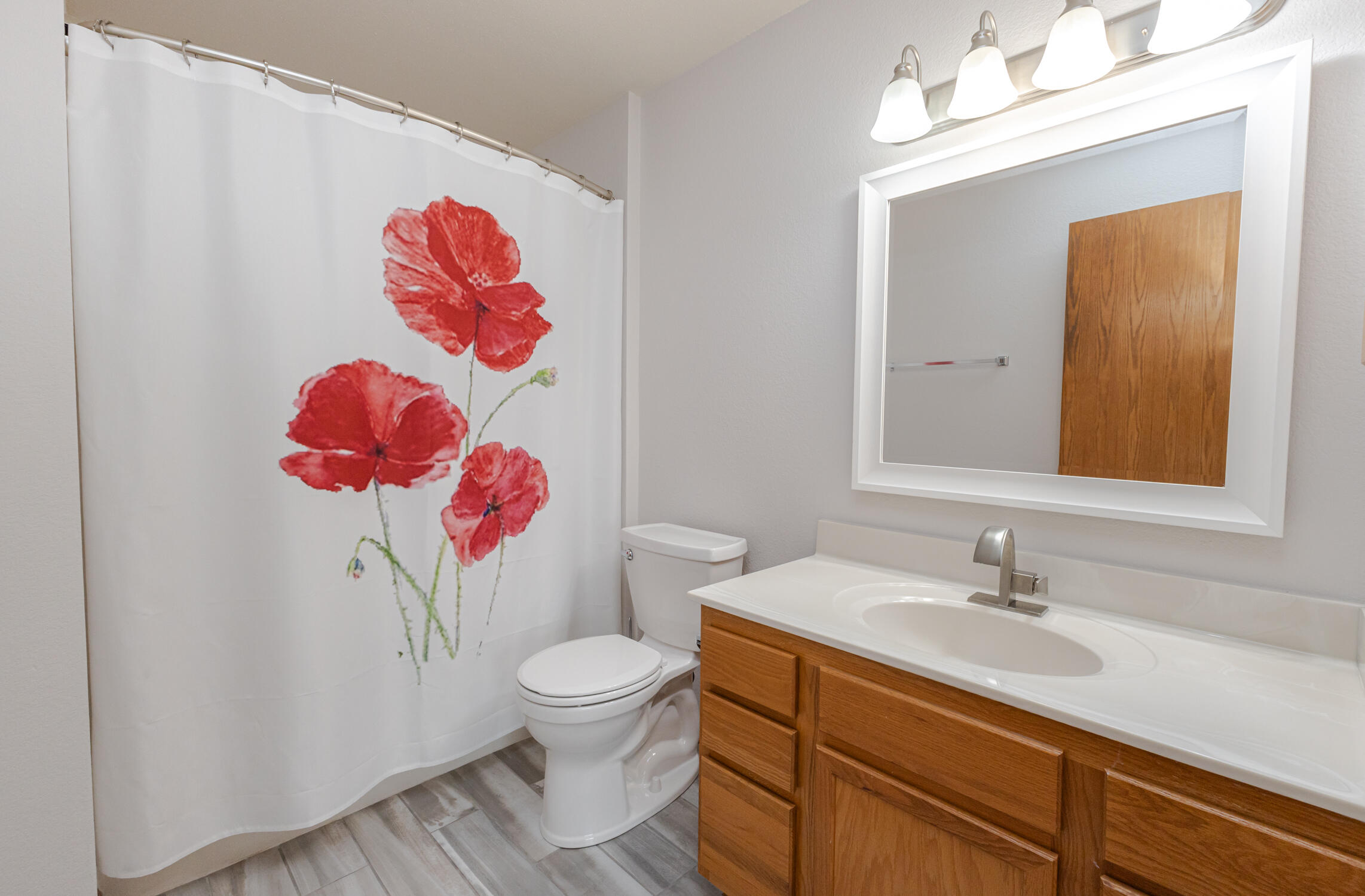 N43-w32953 Rasmus Road, Unit 3H Nashotah, WI 53058 - Photo 29 of 36 On Suite Bath