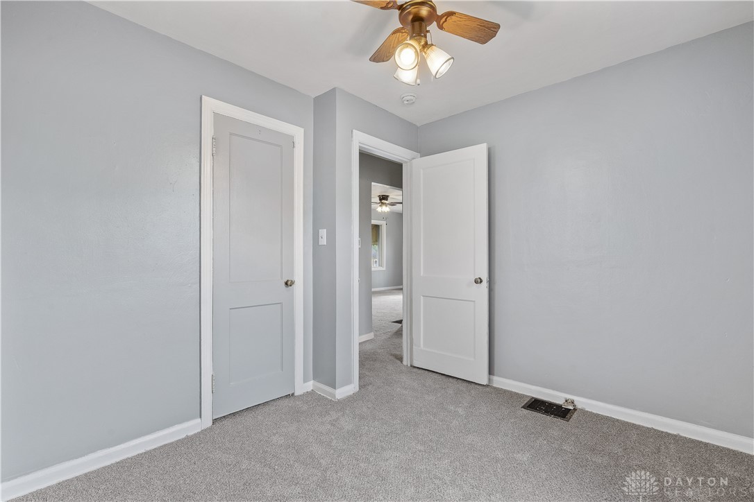 1317 Radio Road Dayton, OH 45403 - Photo 9 of 28