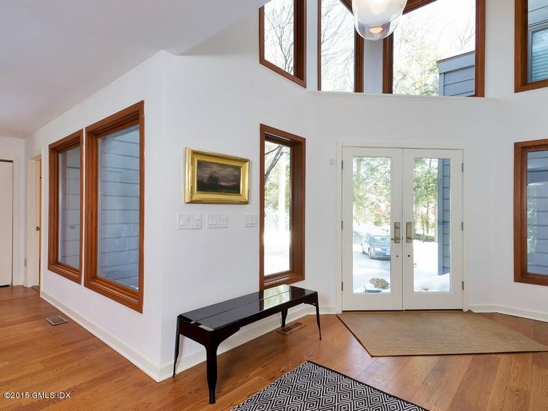 51 Mill Brook Road Stamford, CT 06902 - Photo 3 of 32 orig__MG_1169_2949903.jpg