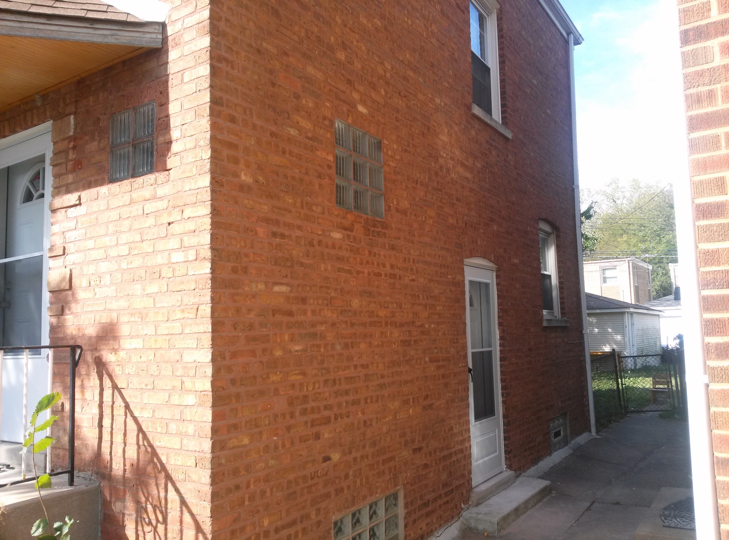 6534 North Troy Street Chicago, IL 60645 - Photo 2 of 22