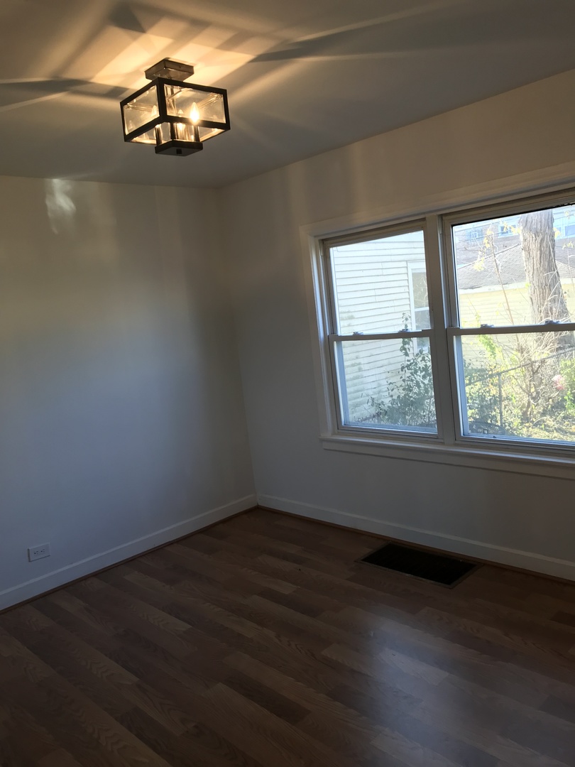 6534 North Troy Street Chicago, IL 60645 - Photo 15 of 22