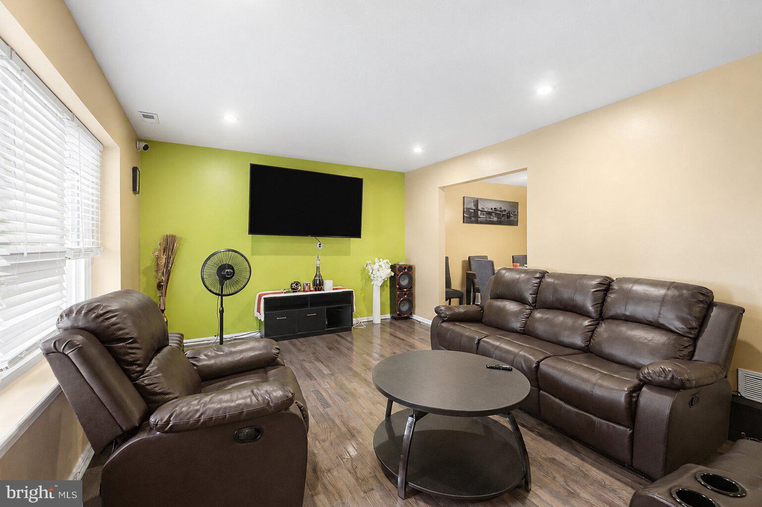 15 Winfield Road Sicklerville, NJ 08081 - Photo 3 of 17
