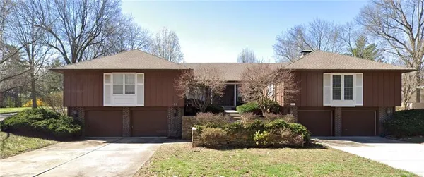 $325,000 | 313 East 115th Street, Kansas City, MO 64114