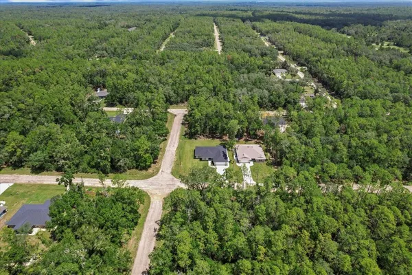 $389,900 | 339 East Enfield Lane, Dunnellon, FL 34434