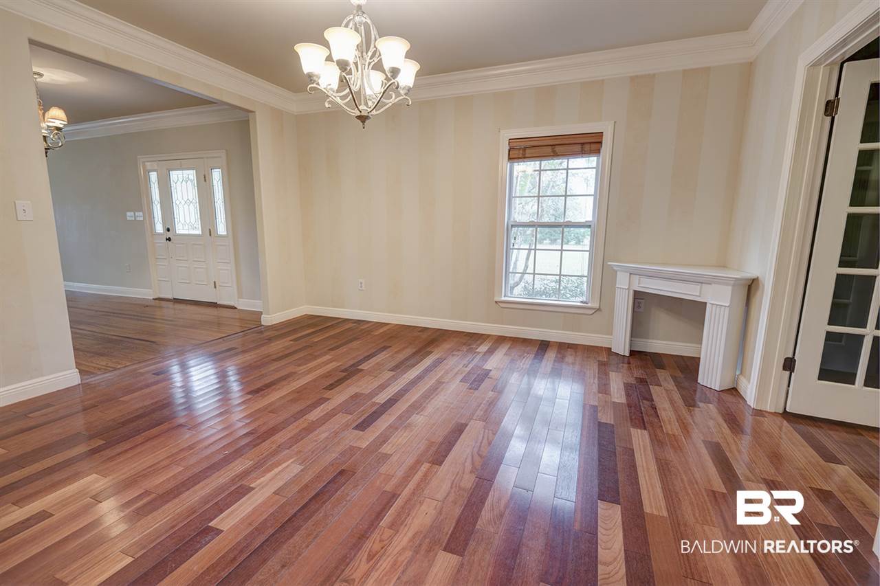 1218 North Cedar Street Foley, AL 36535 - Photo 17 of 29 Dining Room