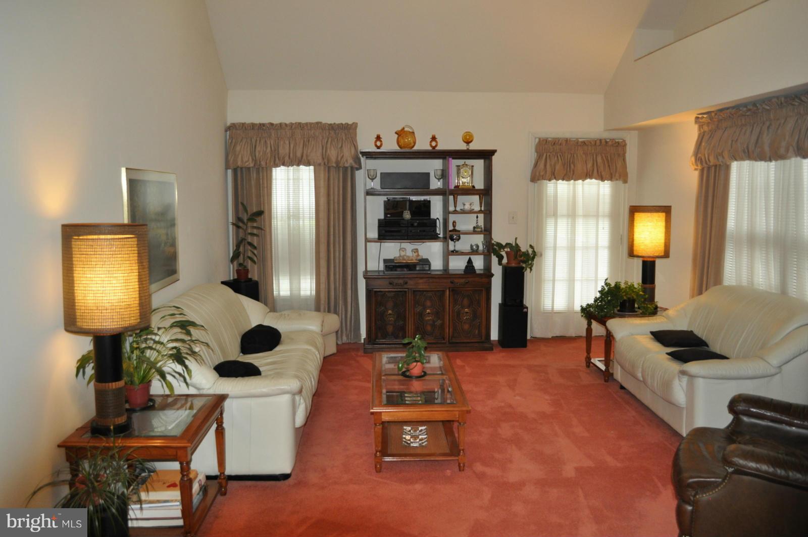 2516 Bollard Road Annapolis, MD 21401 - Photo 12 of 29 Family Room