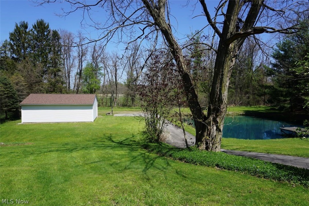 4173 South Ridge Road East Geneva, OH 44041 - Photo 34 of 42 View to 2nd garage