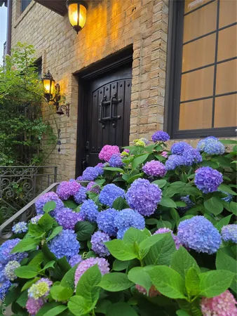 $2,190,000 | 39-12 215th Place | Bayside