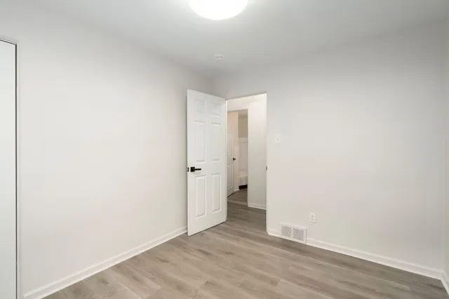 $227,950 | 24701 Parklawn Street, Oak Park, MI 48237