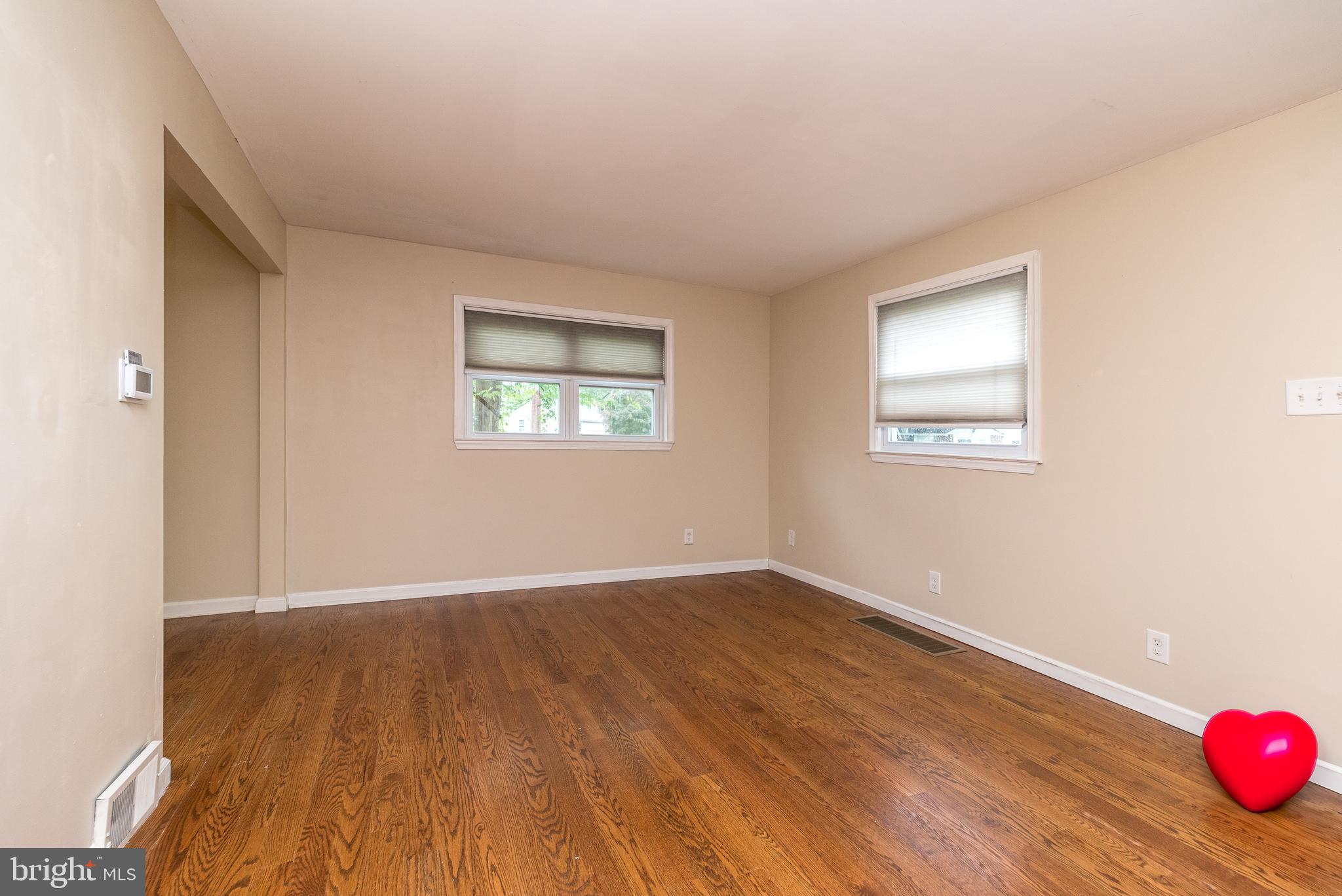 1425 Leedom Road Havertown, PA 19083 - Photo 6 of 46 an empty room with a window