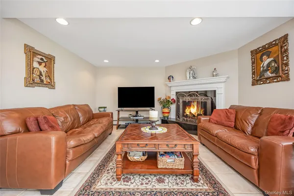 $929,000 | 130 West Drive, Massapequa, NY 11758