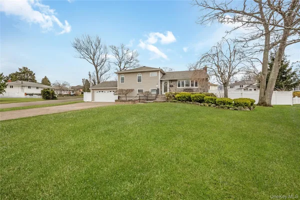 $929,000 | 130 West Drive, Massapequa, NY 11758