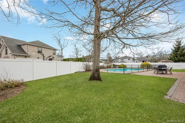 $929,000 | 130 West Drive, Massapequa, NY 11758