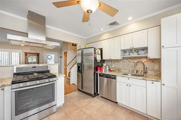 $929,000 | 130 West Drive, Massapequa, NY 11758