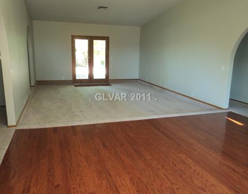 3171 Westwind Road Las Vegas, NV 89146 - Photo 3 of 23 Living Room. Entryway