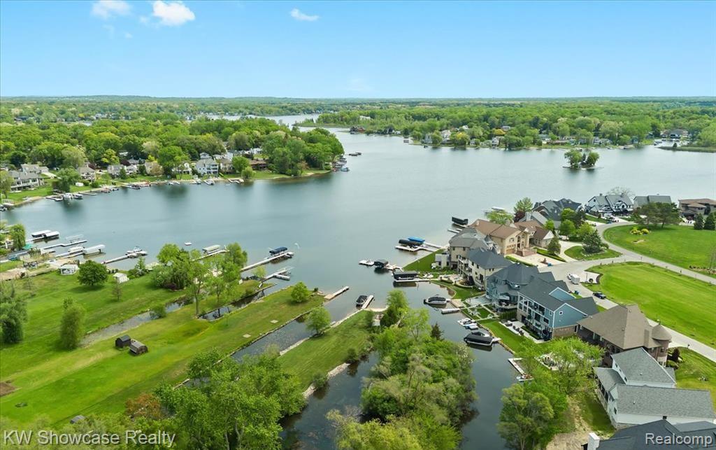 3330 Benstein Road Commerce Township, MI 48382 - Photo 31 of 40 Commerce Lake