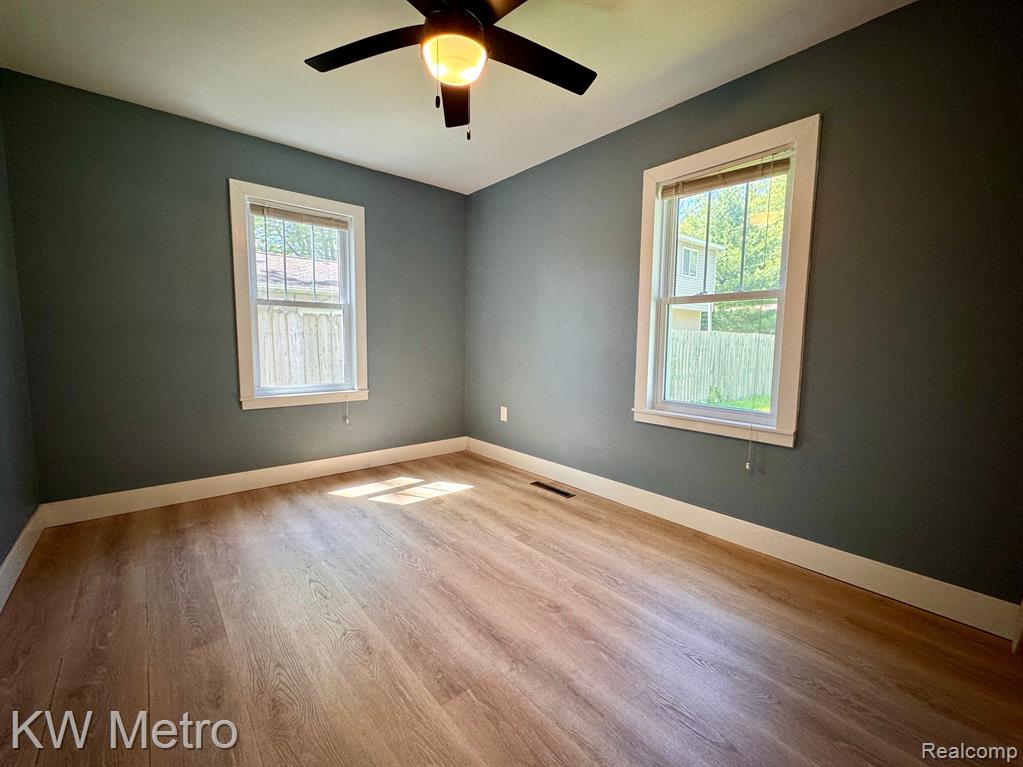 6540 Waldon Road Clarkston, MI 48346 - Photo 13 of 30
