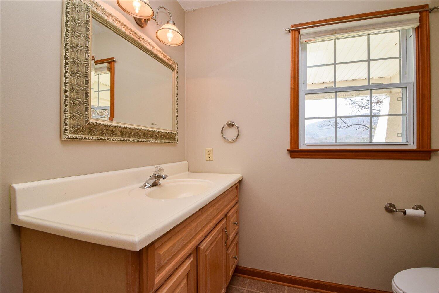 6141 Poage Valley Road Roanoke, VA 24018 - Photo 28 of 53 21-6141 Poage Valley-8