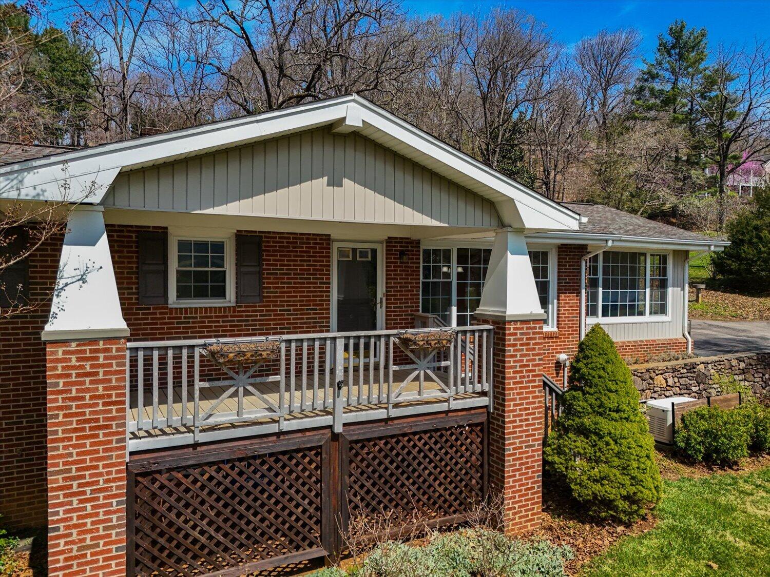 6141 Poage Valley Road Roanoke, VA 24018 - Photo 33 of 53 31-6141 Poage Valley-32