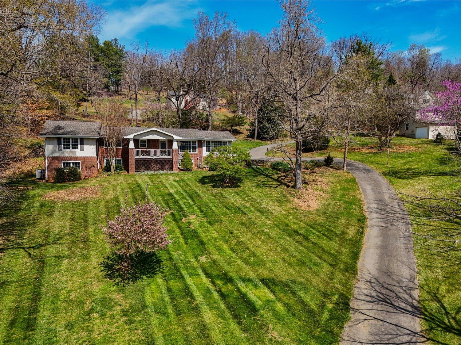 6141 Poage Valley Road Roanoke, VA 24018 - Photo 34 of 53 32-6141 Poage Valley-33