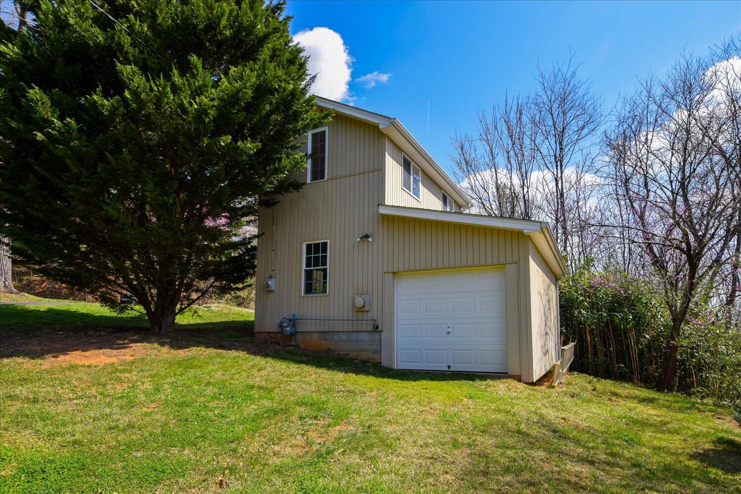 6141 Poage Valley Road Roanoke, VA 24018 - Photo 43 of 53 43-6141 Poage Valley-44