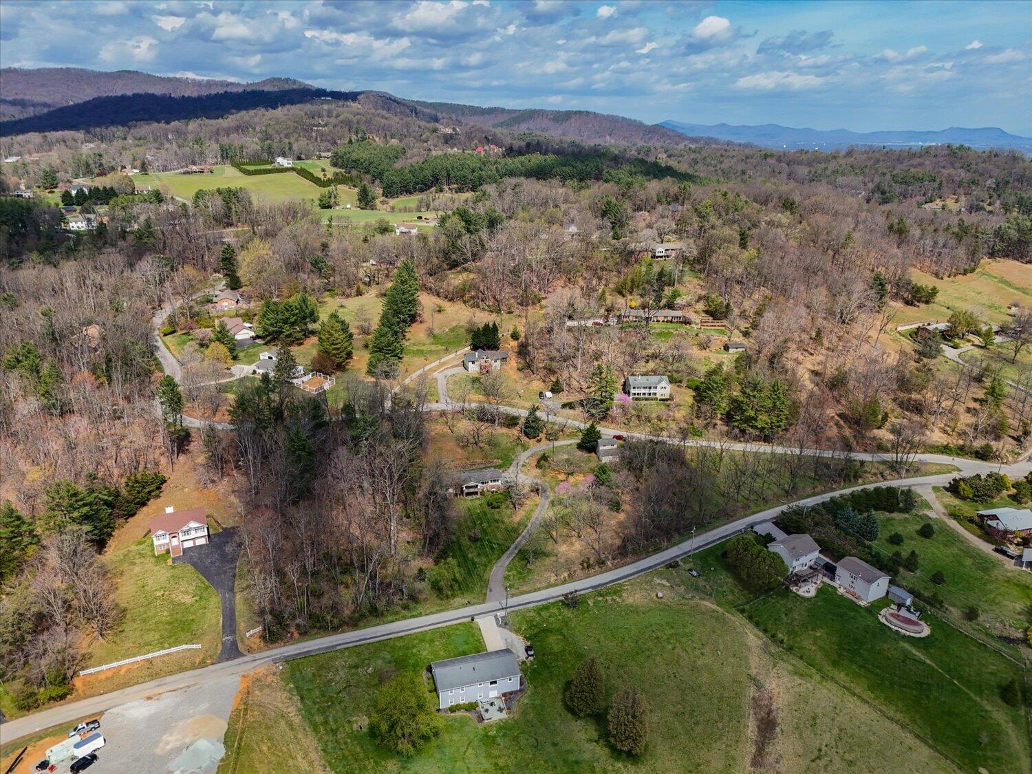 6141 Poage Valley Road Roanoke, VA 24018 - Photo 52 of 53 52-6141 Poage Valley-53