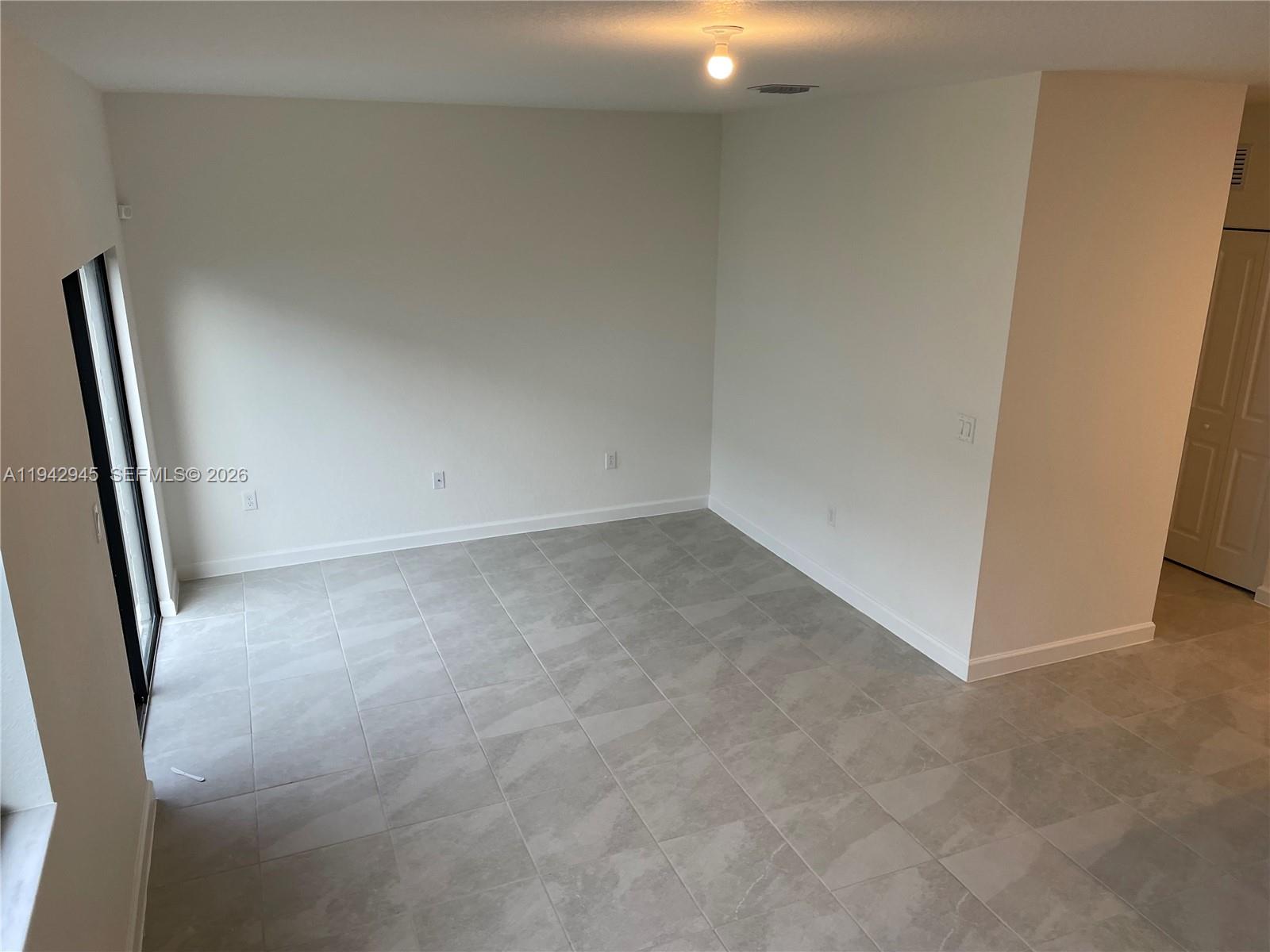 13119 Southwest 232nd Street Miami, FL 33170 - Photo 8 of 28