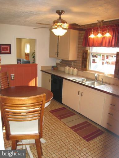 404 Mountain Road Fallston, MD 21047 - Photo 14 of 21 Kitchen #2