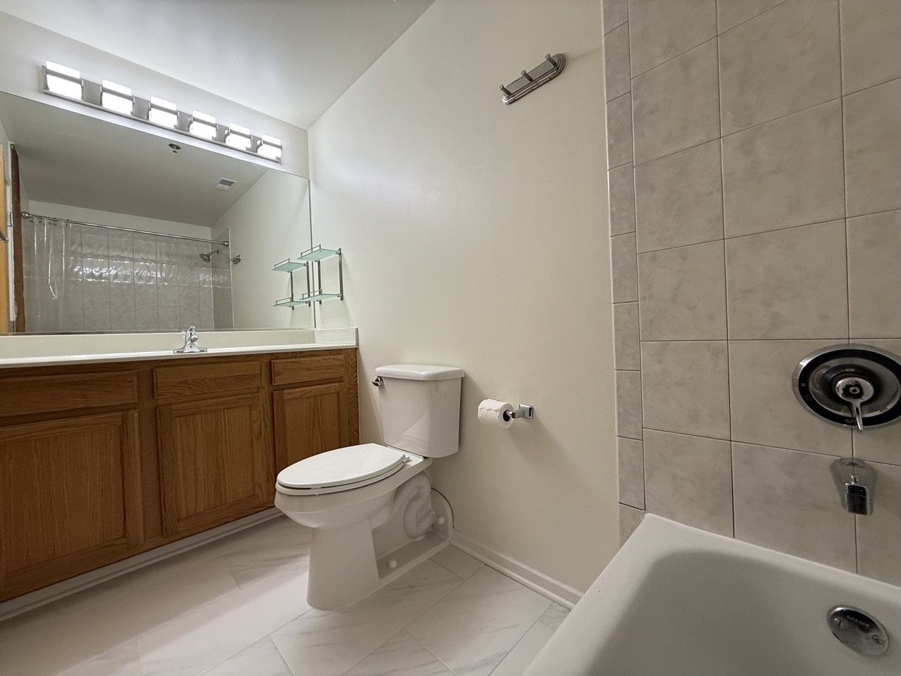 1500 West Monroe Street, Unit 605 Chicago, IL 60607 - Photo 13 of 19