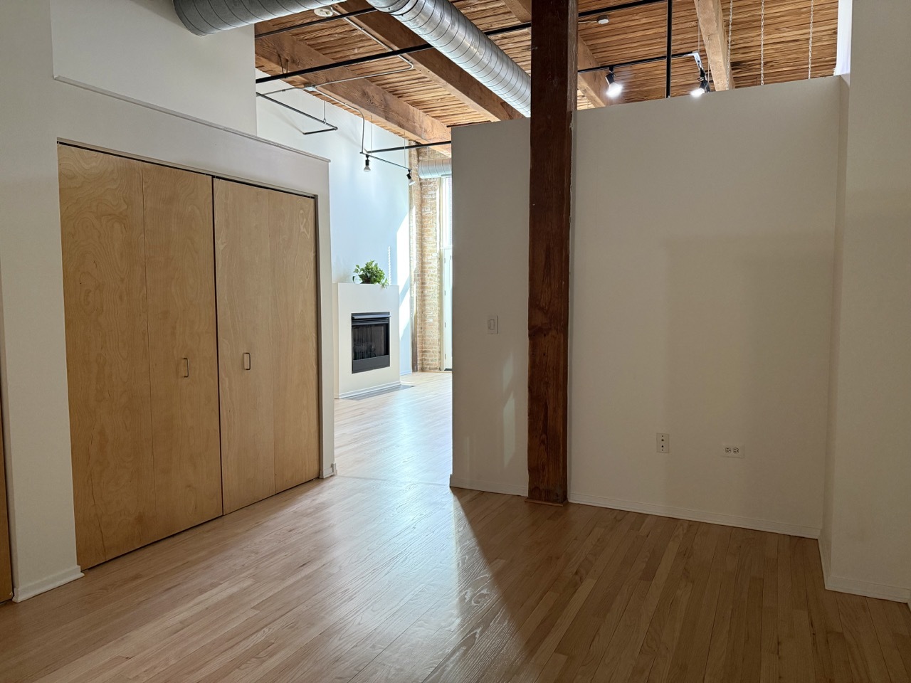 1500 West Monroe Street, Unit 605 Chicago, IL 60607 - Photo 8 of 19