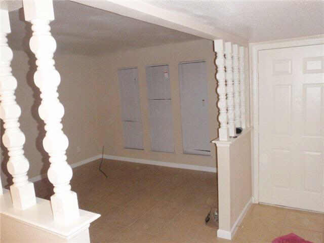 12606 Sandy Hook Drive Houston, TX 77089 - Photo 5 of 9 a bathroom with a bathtub and shower