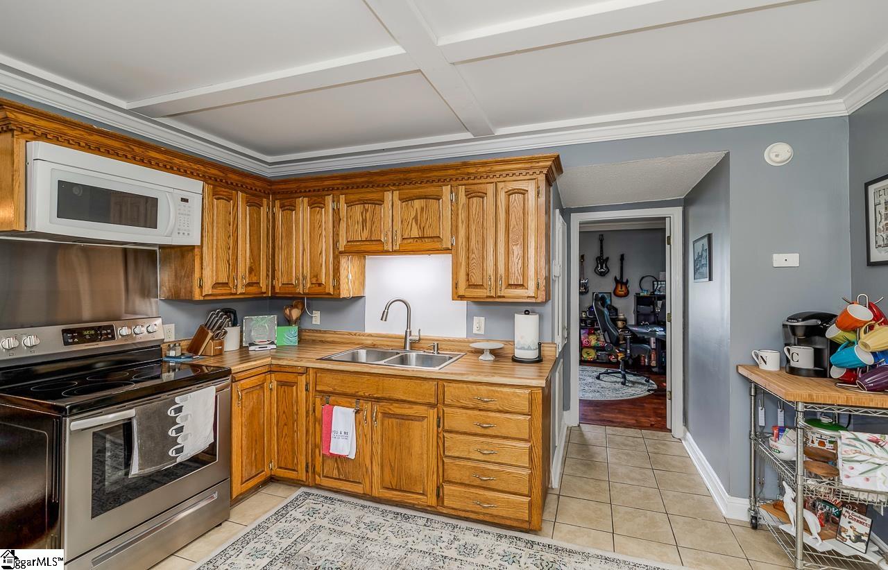 8 3rd Street Inman, SC 29349 - Photo 5 of 21 Gallery Image 5