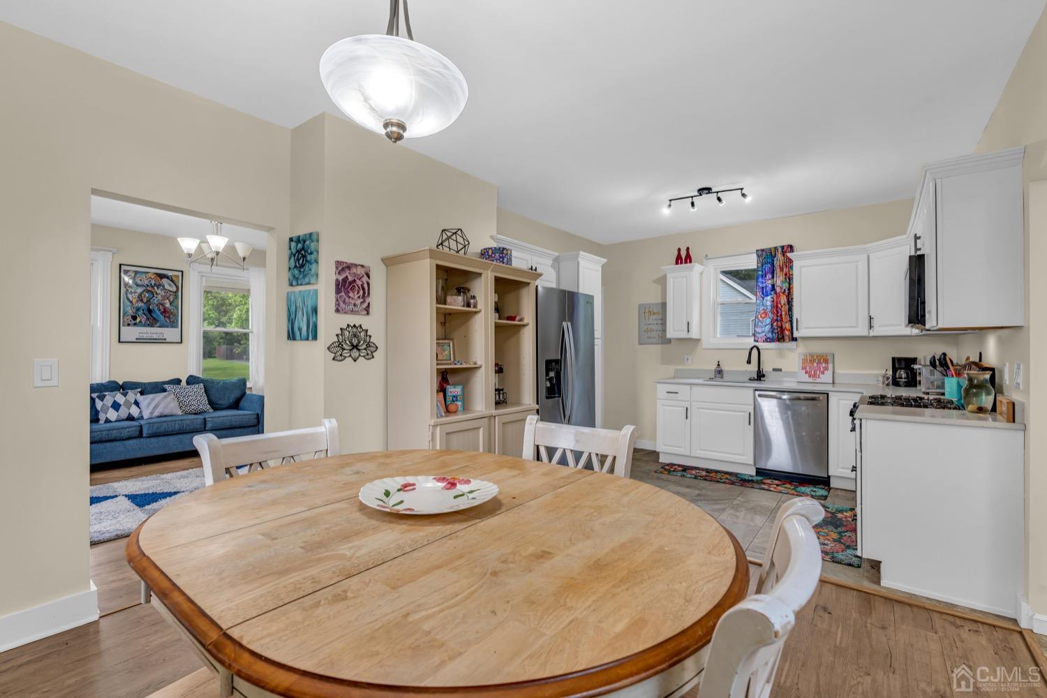 237 Manalapan Road Spotswood, NJ 08884 - Photo 8 of 24 Gallery Image 8