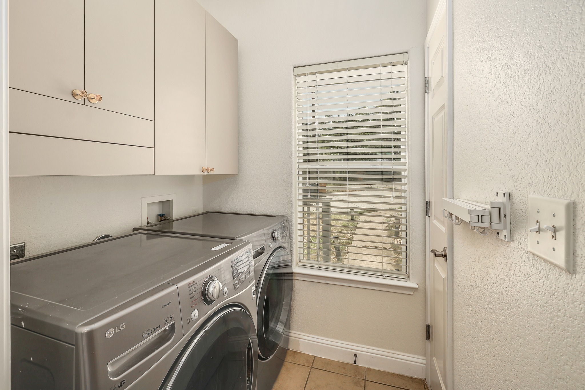 4803 A Pecan Springs Road, Unit B Austin, TX 78723 - Photo 23 of 27