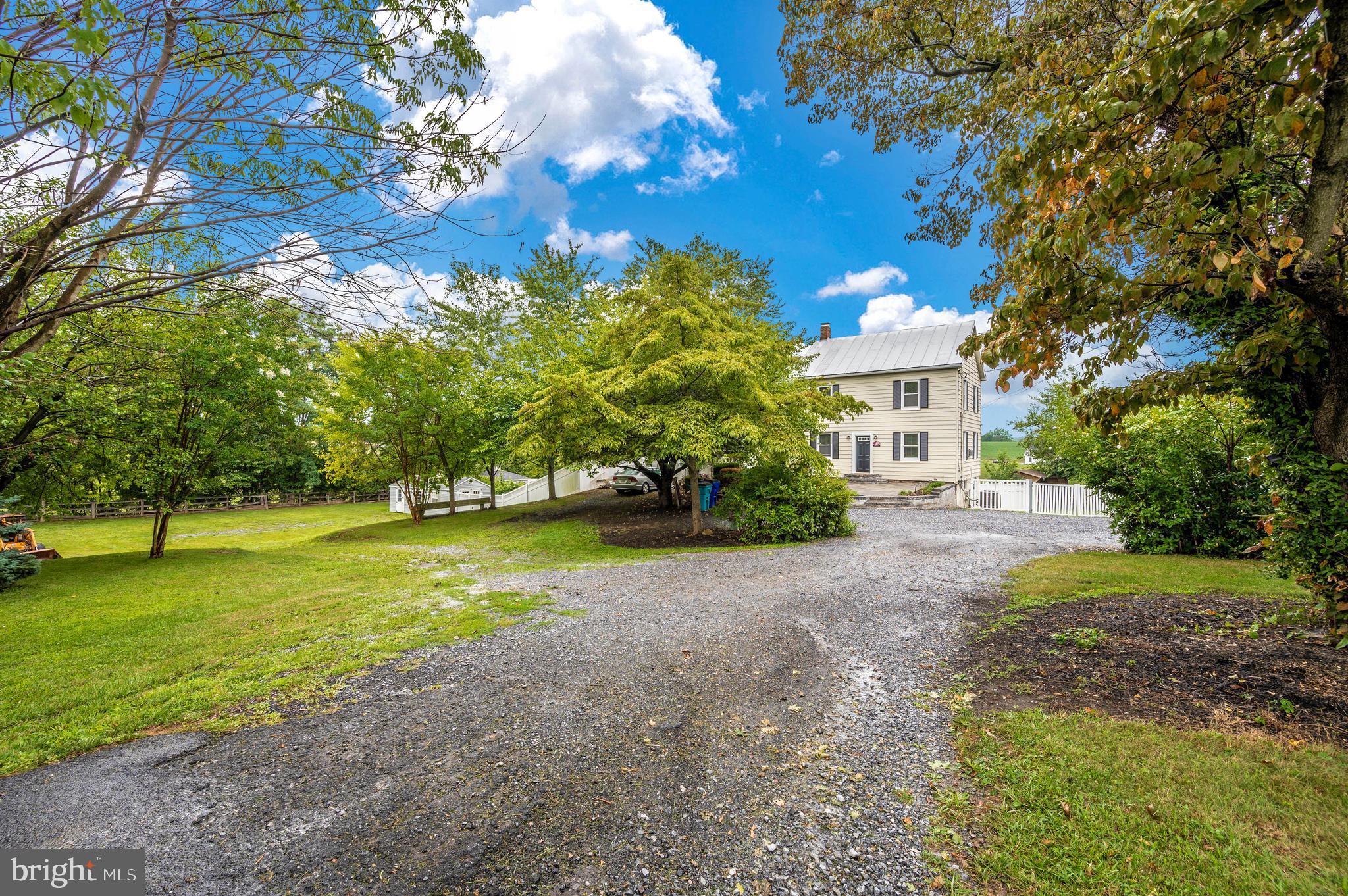 10923 Liberty Road Frederick, MD 21701 - Photo 4 of 52 Gallery Image 4